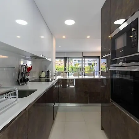 Διαμέρισμα Spacious Flat With Jacuzzi In Mirador Del Sol Εστεπόνα