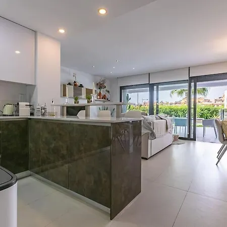 Spacious Flat With Jacuzzi In Mirador Del Sol Διαμέρισμα