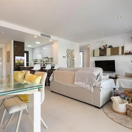 Spacious Flat With Jacuzzi In Mirador Del Sol Εστεπόνα