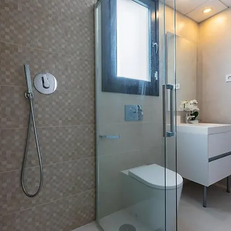 Daire Spacious Flat With Jacuzzi In Mirador Del Sol