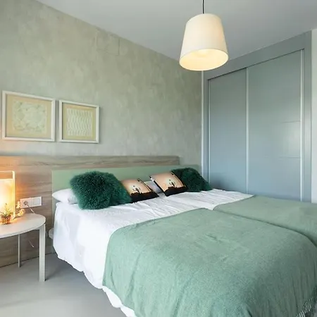 Daire Spacious Flat With Jacuzzi In Mirador Del Sol *