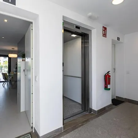Spacious Flat With Jacuzzi In Mirador Del Sol Daire *